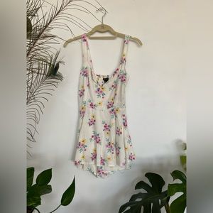 Cute Forever21 Floral Romper 🌷☀️